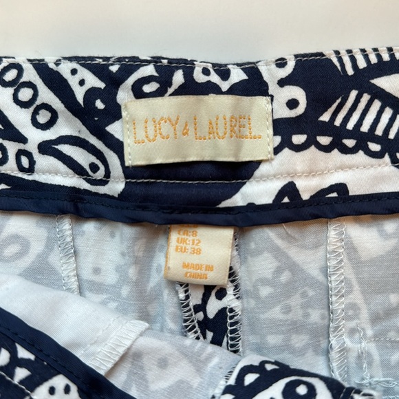 Anthropologie Lucy & Laurel women’s shorts size 8 navy and white paisley - Picture 2 of 3